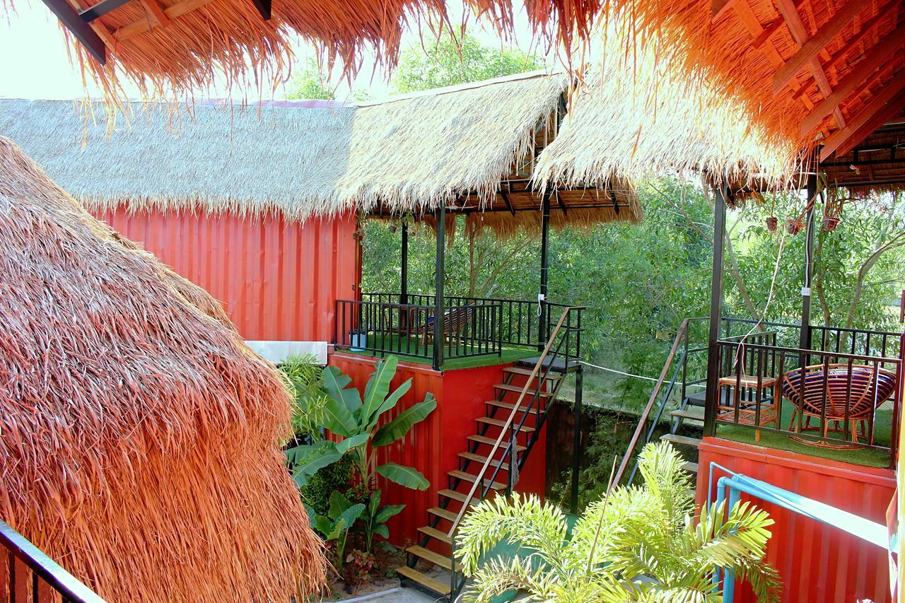 Jurassic Garden Hotel Sihanoukville Exterior photo