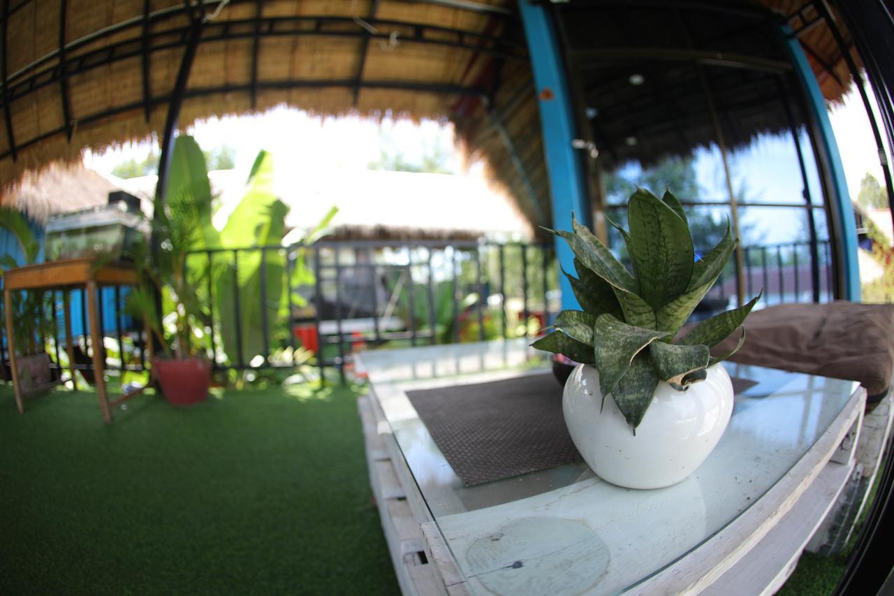 Jurassic Garden Hotel Sihanoukville Exterior photo