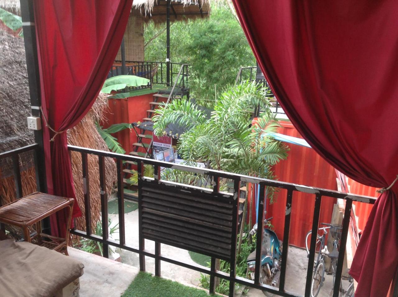 Jurassic Garden Hotel Sihanoukville Exterior photo